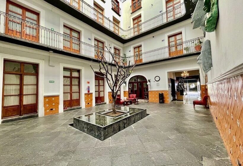 هتل Puebla Plaza