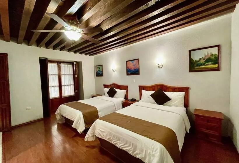 فندق Puebla Plaza