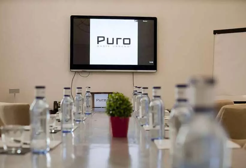 Puro Hotel Oasis Urbano