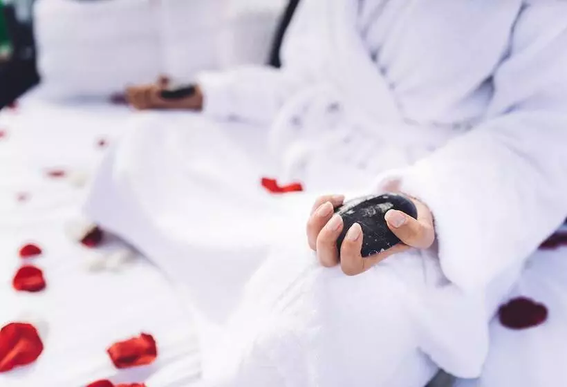 Puro Hotel Oasis Urbano