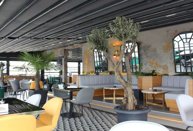 ホテル Zurich Istanbul Old City