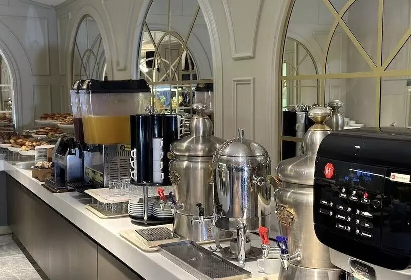 ホテル Zurich Istanbul Old City