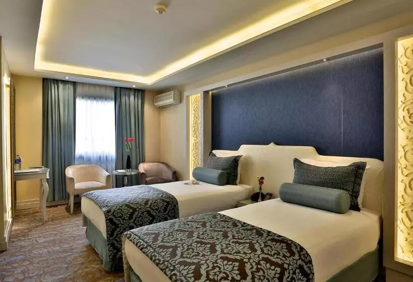 ホテル Zurich Istanbul Old City