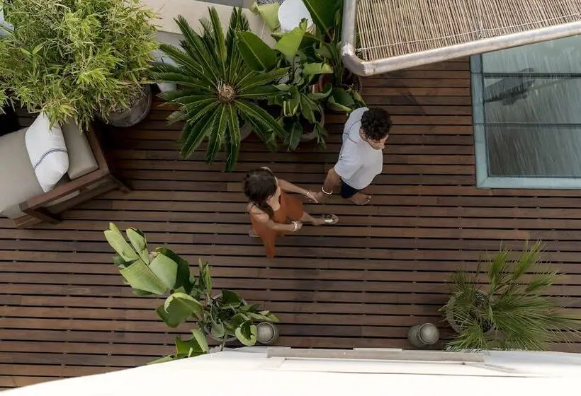 Puro Hotel Oasis Urbano