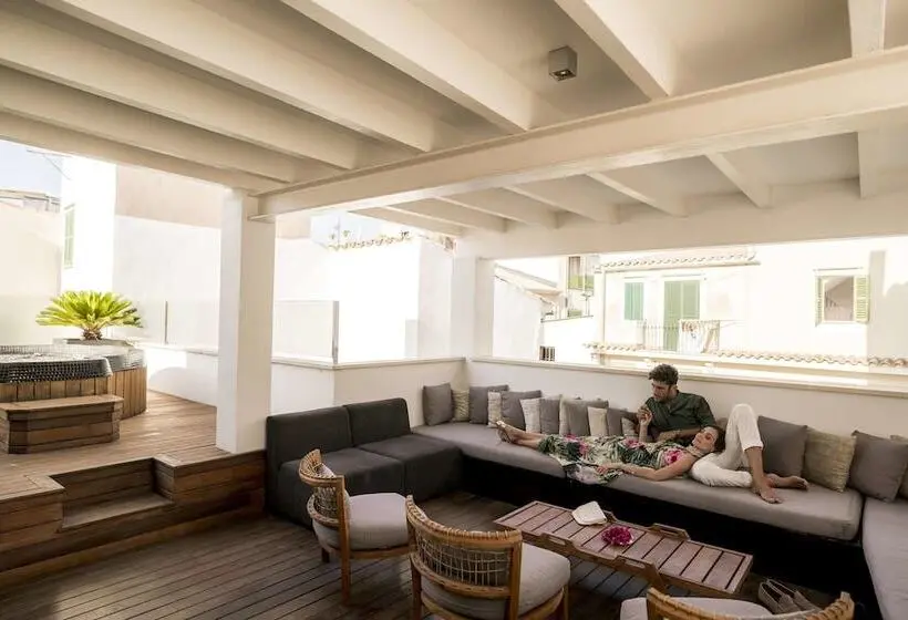 Puro Hotel Oasis Urbano