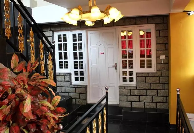 Auberge Red Star Holidays