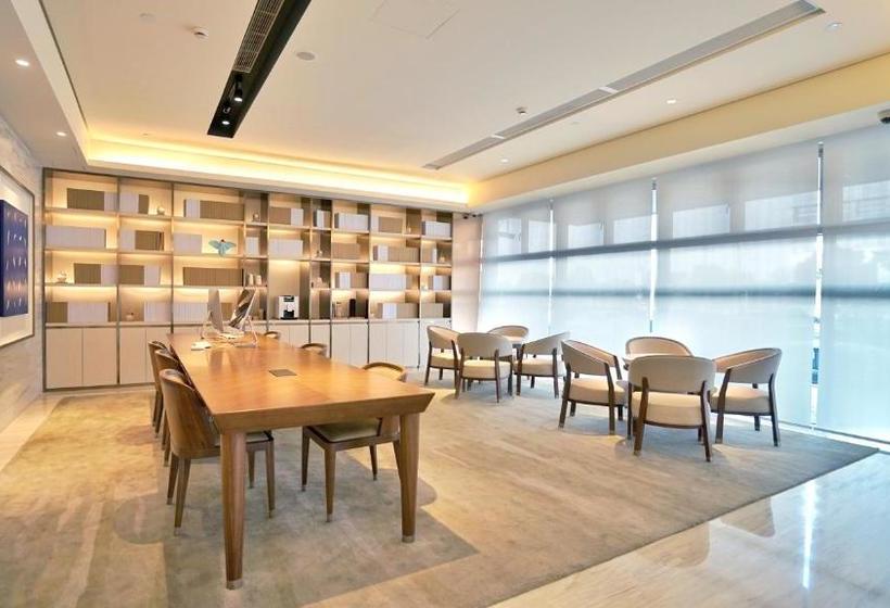 Otel Ji  Shanghai Huangpu Binjiang Xizang Nan Road