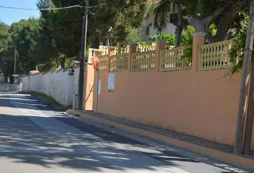 Hotelli B&b Il Canto Del Mare