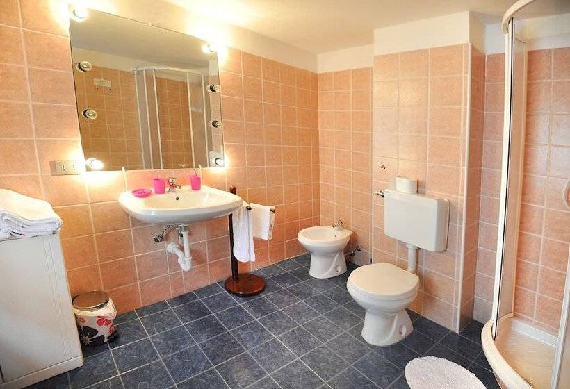 ホテル B&b Rocca Di Bajedo