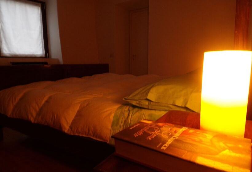 ホテル B&b Rocca Di Bajedo