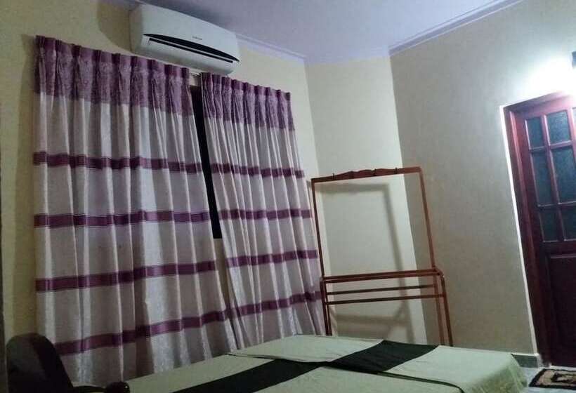 Отель Italiano Restaurans