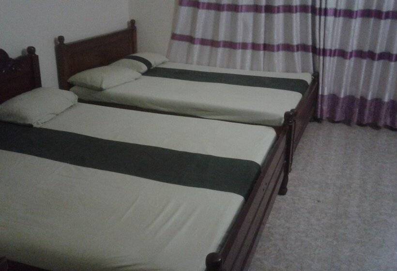 Отель Italiano Restaurans