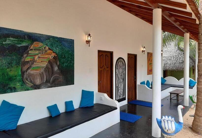 Отель Omeesha Beach