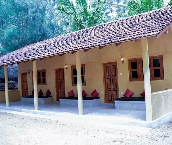 Hotelli Omeesha Beach