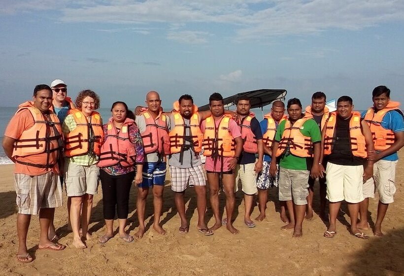 Отель Omeesha Beach