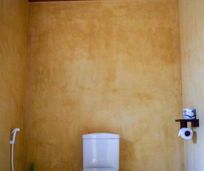 Отель Omeesha Beach