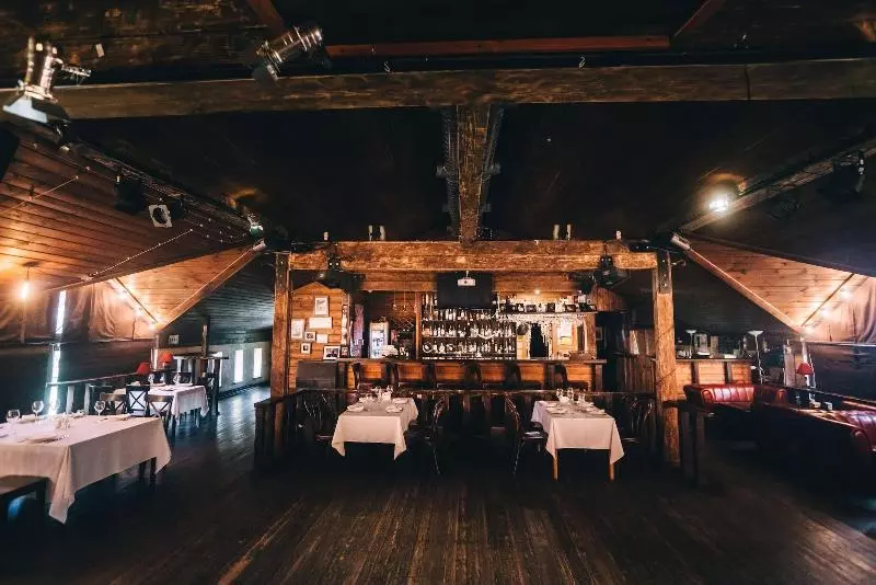 هتل Vysokoe Club