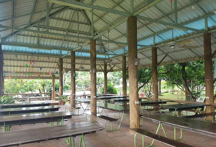 Rai Fhun Pen Jing Resort