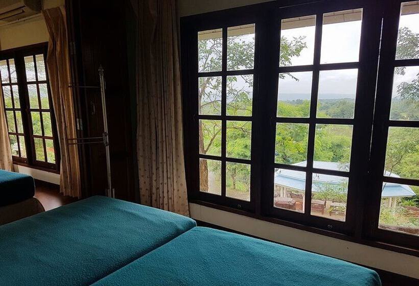 Rai Fhun Pen Jing Resort