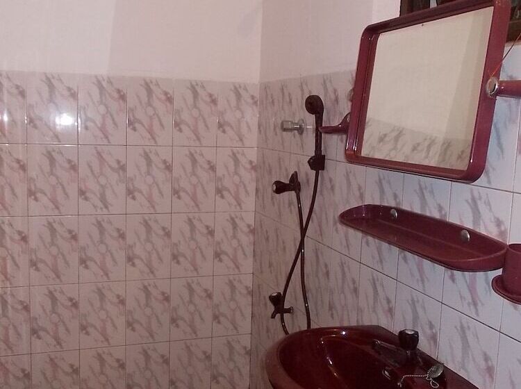 Sri Beach Bungalows And Villa