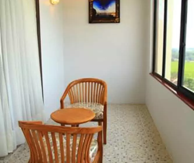 Golden Dragon Resort