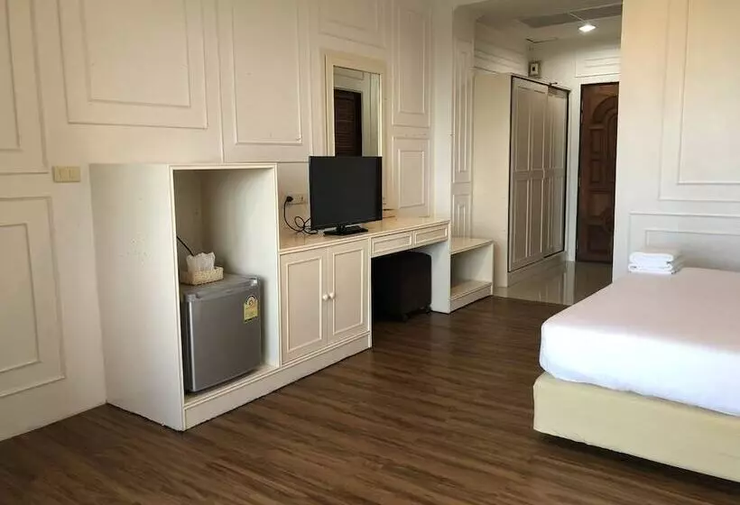 Golden Dragon Resort