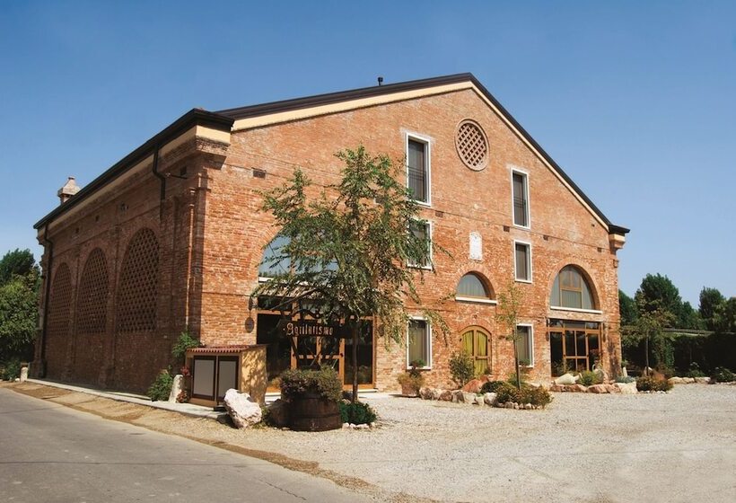 فندق All Albaro Agriturismo