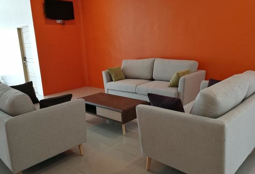 Hotel First Guest House Cheras