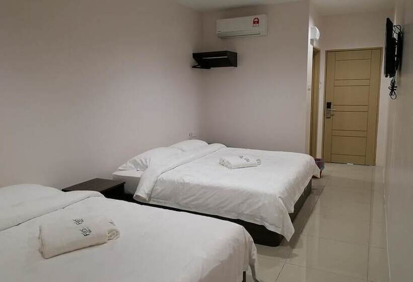 Hotel First Guest House Cheras