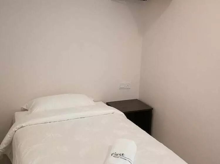 ホテル First Guest House Cheras