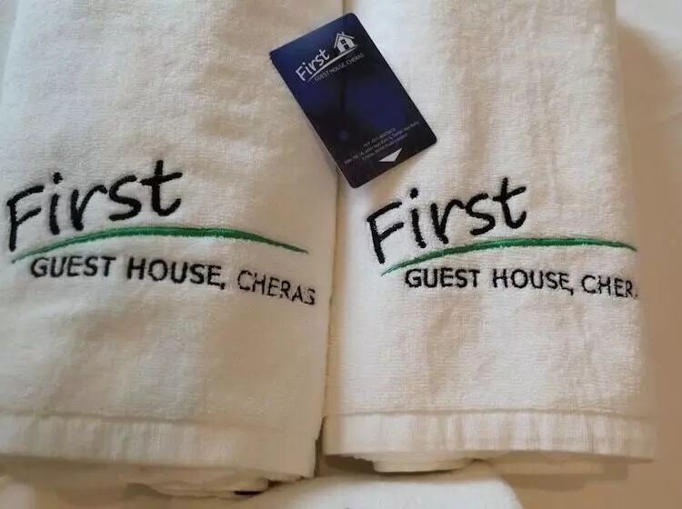 ホテル First Guest House Cheras