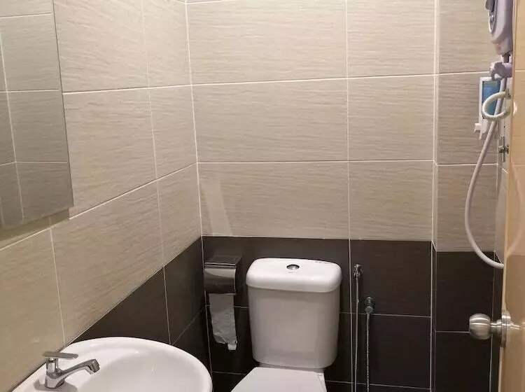 ホテル First Guest House Cheras