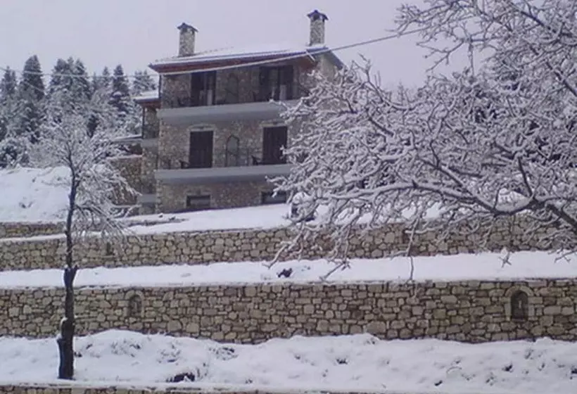 Hotelli Kaloneri Rooms