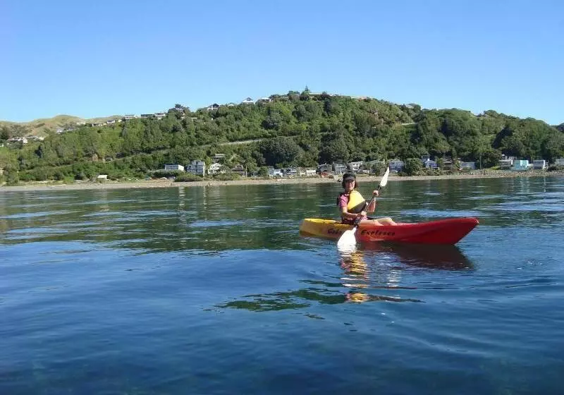 Hotelli Kapiti Waves Bed & Breakfast