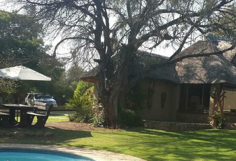 Hotel Kareekloof Game Farm