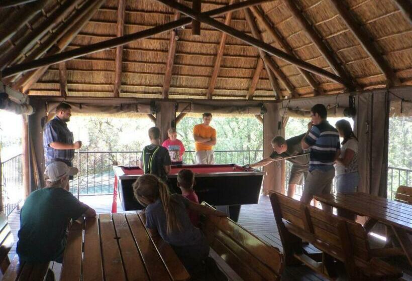 Hotel Kareekloof Game Farm