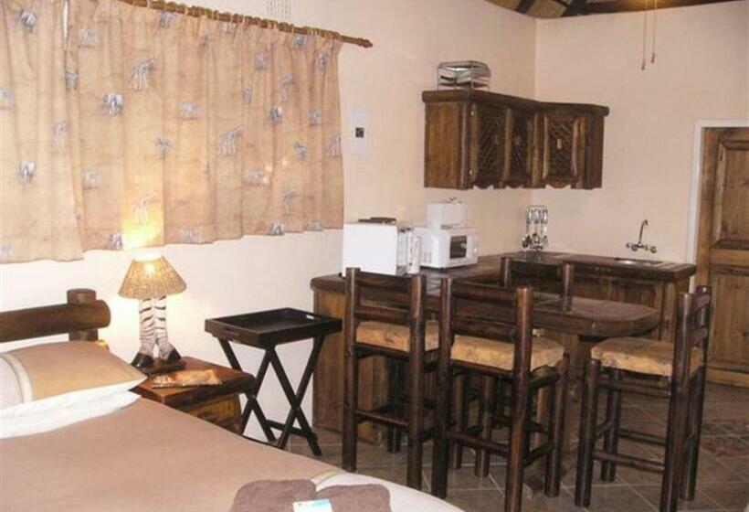 Hotel Kareekloof Game Farm