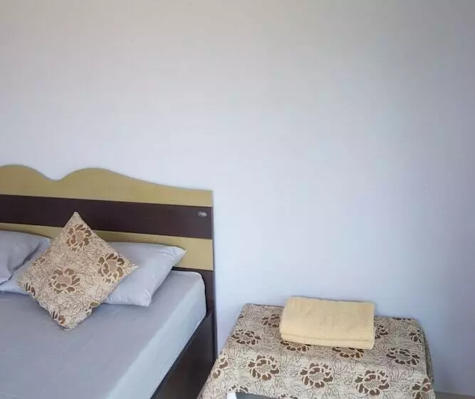 Hotelli Kedsila Hometel