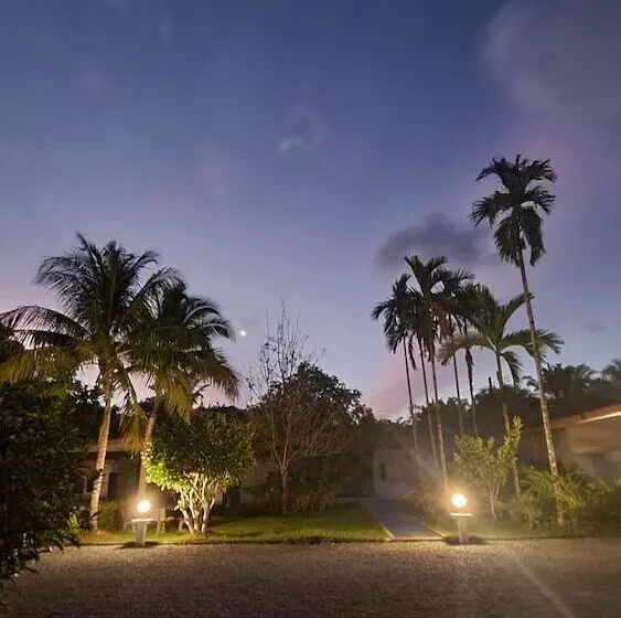 هتل Prangthong Garden Home
