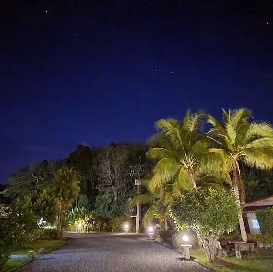 هتل Prangthong Garden Home