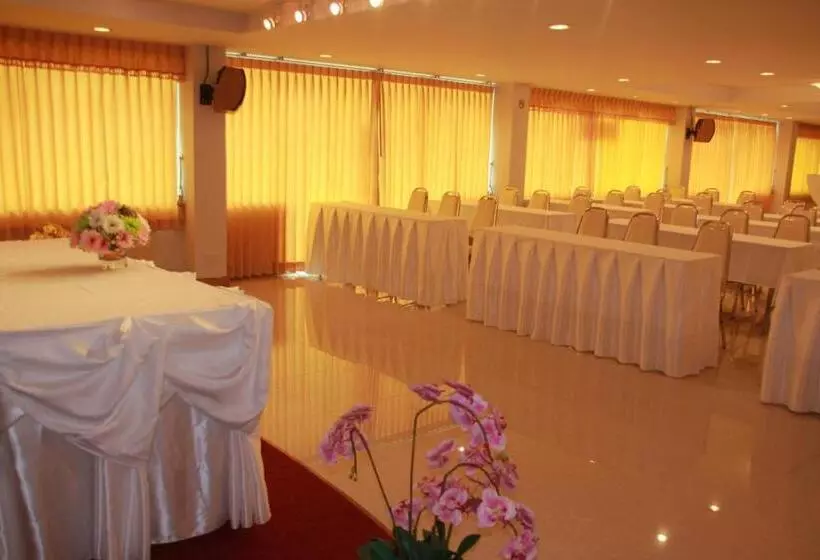 ホテル That Phanom River View