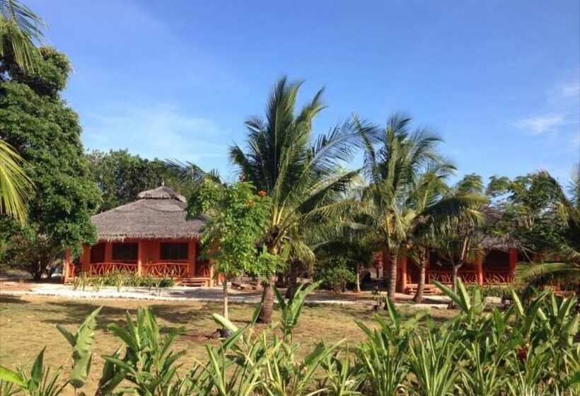 Islandia Beach Resort