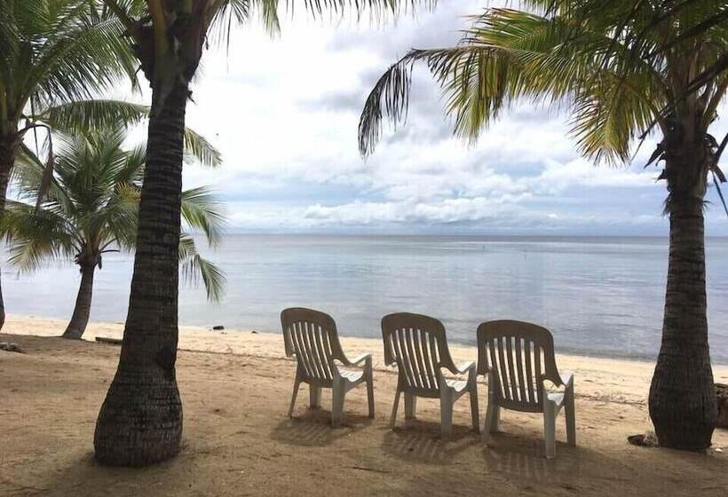 Islandia Beach Resort