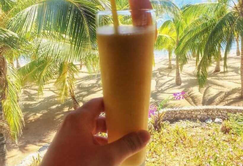 Islandia Beach Resort