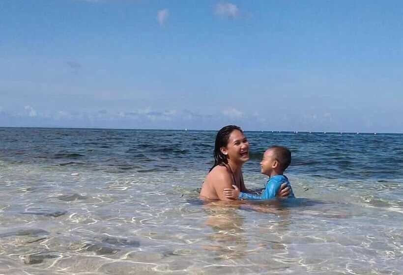 Islandia Beach Resort