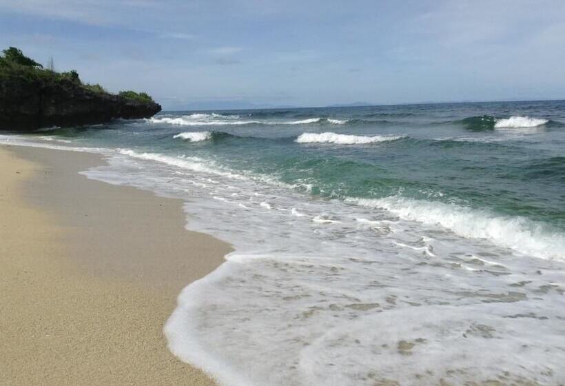 Islandia Beach Resort