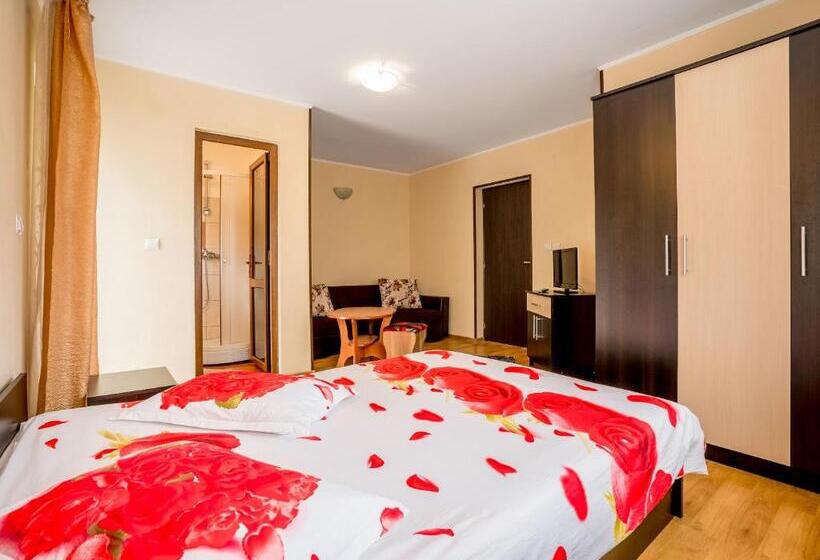 بنسيون Vila Nico