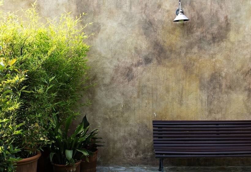 Отель Encís D Empordà  Adults Only