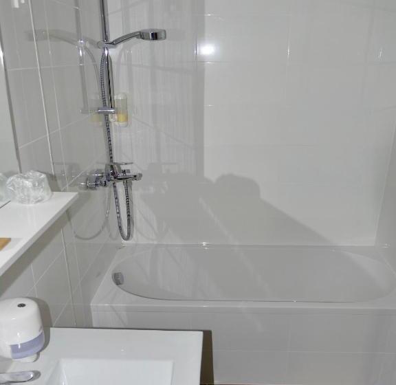 בית מלון כפרי Lika Jug