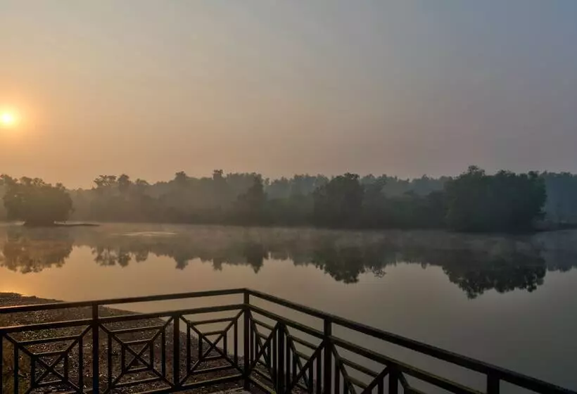 Hotelli Shantai By The Lake